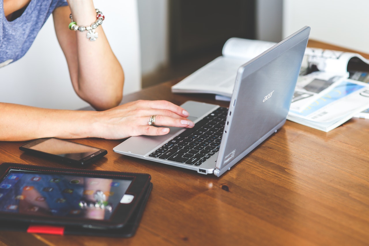 Women looking at computer